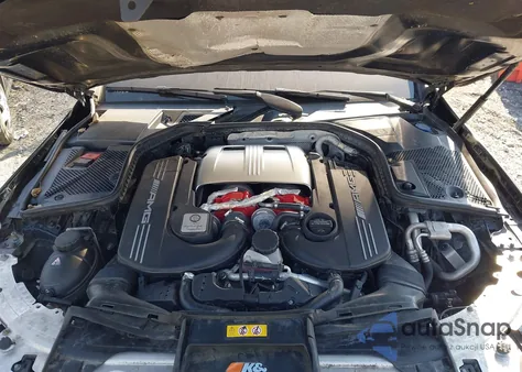 2018 Mercedes-Benz Amg C 63 S из США, поврежденный, VIN 55SWF8HB3JU263386